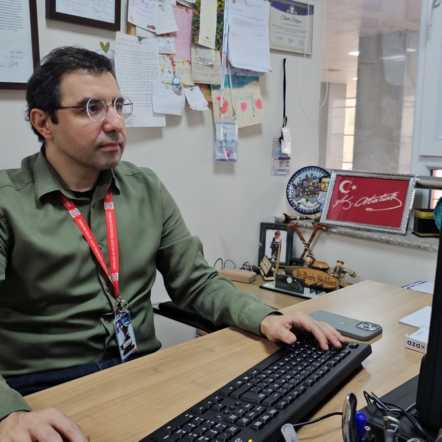 Boyundaki şişlik ve yutma güçlüğü kanser belirtisi olabilir
Uzmandan 'baş-b...