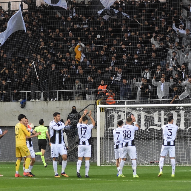 Altay'dan tribün harekatı