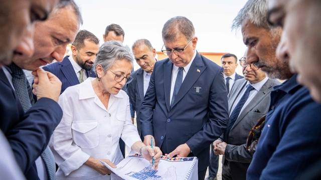 İzmir'de 2 Nisan'da hizmet yağmuru