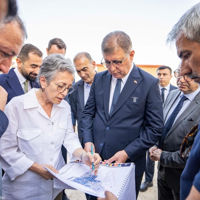 İzmir'de 2 Nisan'da hizmet yağmuru