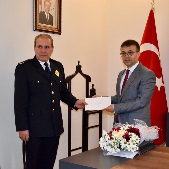 Emekli emniyet müdürü spor yaparken hayatını kaybetti
Emekli emniyet müdürü...