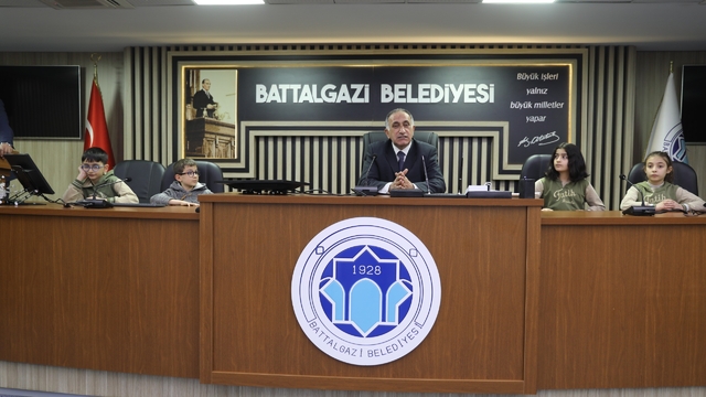 Fatih İlkokulu öğrencileri belediye hizmetlerini yerinde inceledi