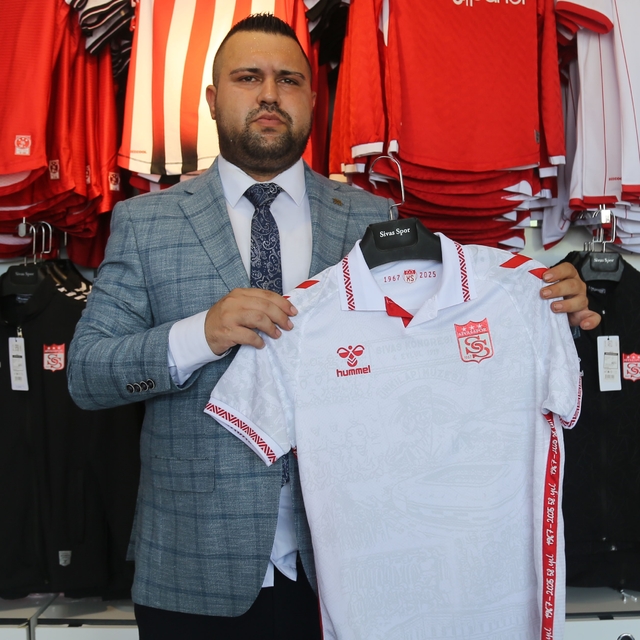 Sivasspor'a bin biletlik destek