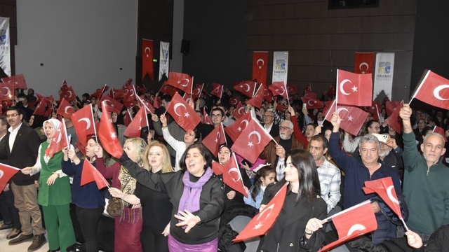 Karacabey'de kahramanlık türküleriyle duygu dolu gece