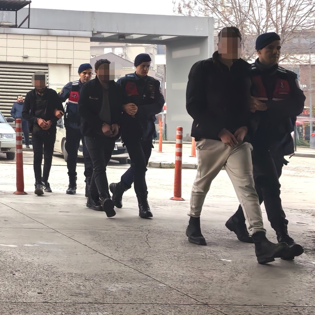 Bursa'da 7 bağ evini soyan şüpheliler JASAT'tan kaçamadı