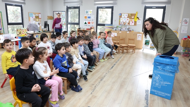 Nilüfer'de miniklere geri dönüşüm eğitimi