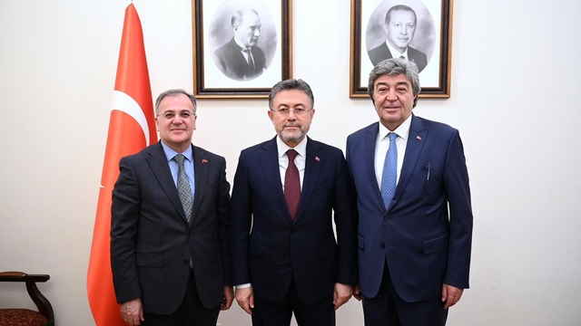 Başkan Özdoğan Ankara'da: "Hacılar için durmadan çalışıyoruz"