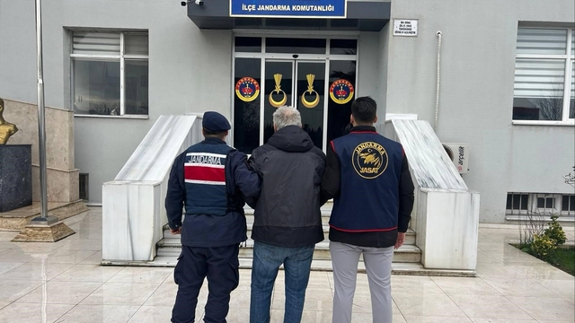 Çanakkale'de çeşitli suçlardan aranan 14 kişi tutuklandı
