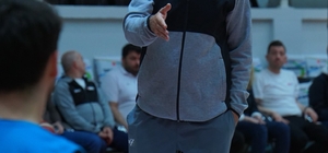 Aliağa Petkimspor’da yardımcı antrenörler de değişti