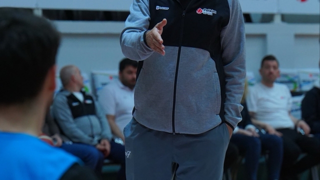Aliağa Petkimspor'da yardımcı antrenörler de değişti