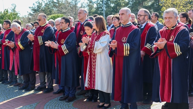 OMÜ 51 yaşında
Rektör Aydın: "OMÜ geçmişten aldığı güçle geleceğe emin adımlarla ilerliyor"