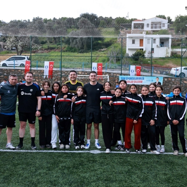 Bodrum Çiftlik Halı Saha Tesisleri vatandaşların kullanımına açıldı