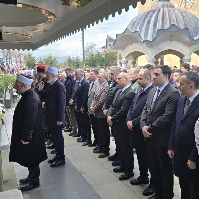 Bulancak Belediye Başkanı Necmi Sıbıç'ın babası Ahmet Sıbıç'ın cenazesi def...