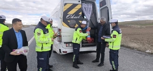 Tomarza'da servis şoförlerine güvenlik ve trafik eğitimi verildi