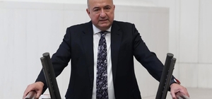 AK Partili Gider'den Özgür Özel'e: "Boş ver sen köprüyü bedava yapmayı. Belediye başkanına talimat ver, suyu bedava da yapmasın, en azından ucuzlatsın"