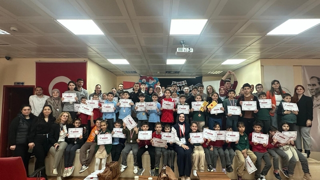 Yomra'da "Akıl ve Zeka Oyunları Turnuvası" düzenlendi