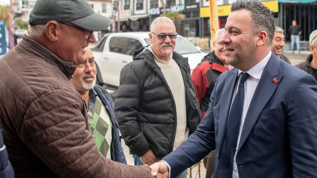Başkan Vekili Demirtaş, taksici esnafı ile görüştü