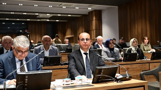 Yeşilyurt Belediye Meclisi'nde başkan vekilleri, encümen ve ihtisas komisyonu üyeleri belli oldu