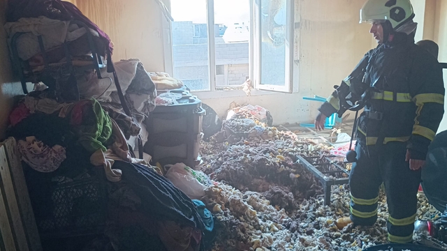 Mardin'de ev ve kamyonette çıkan yangınlarda hasar oluştu