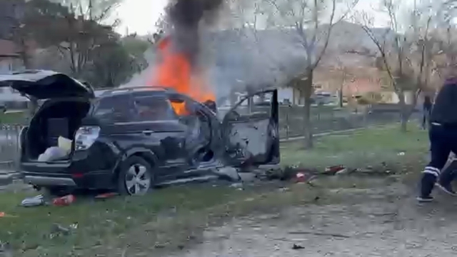 Tokat'ta ağaca çarpan cip yandı: 1 ölü, 2 yaralı