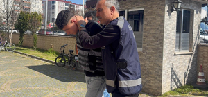 Evinde uyurken balkondan giren kişi tarafından öldürüldü (2)