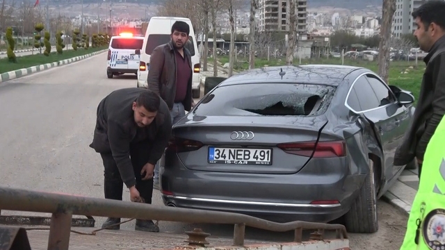 Kilis'te motosikletle otomobil çarpıştı: 1 yaralı