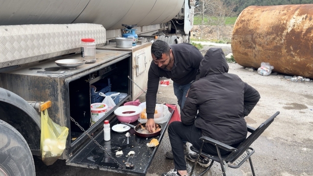 Osmaniye'de şoförlerin zorlu nöbeti: 12 gündür yükler boşaltılmadı