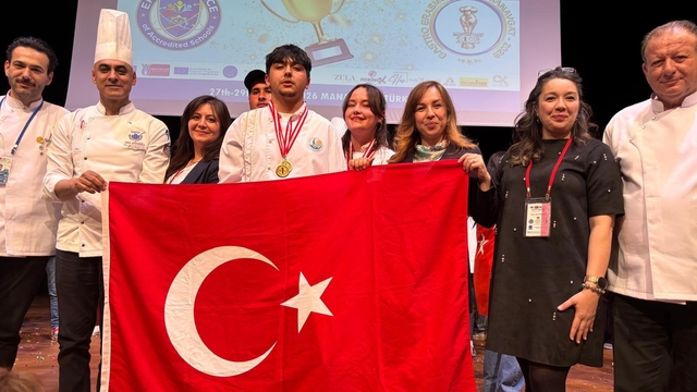 Balıkesirli öğrencilerden Uluslararası GastroErasmus'ta madalya yağmuru