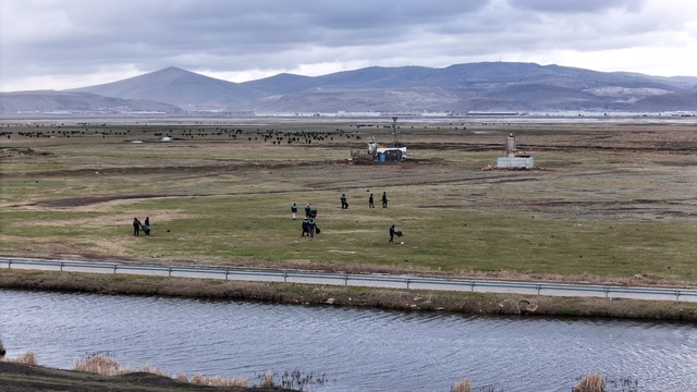Hürmetçi'de sıcak asfalt, çevre temizliği ve yeşil alan atağı