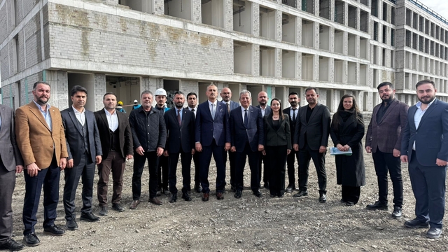 Ağrı'da sağlık yatırımları sahada incelendi