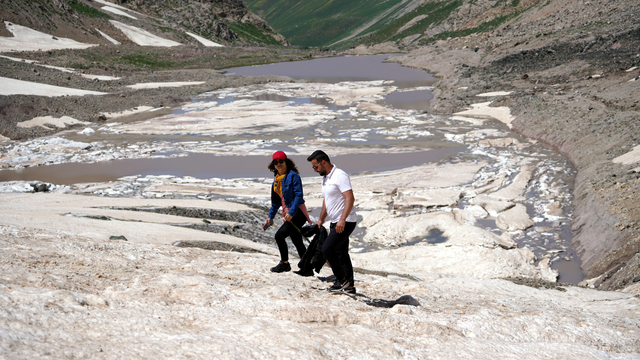 Prof. Dr. Alaeddinoğlu: Yağan kar Cilo'daki buzul erimelerini önlemeyecek, özel yasa çıkarılmalı