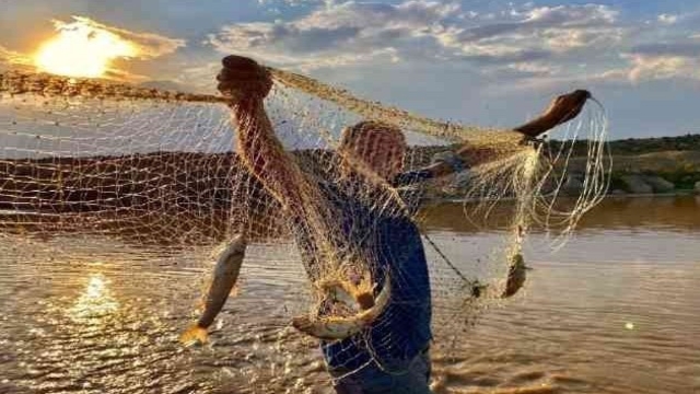 Erzincan'da iç sularda av yasağı başladı