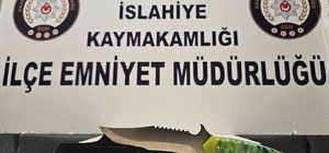 Gaziantep'te bıçak taşıyan şüpheliye işlem yapıldı