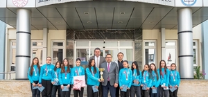 Menteşe Cumhuriyet Ortaokulu Hokey Takımı, Türkiye yarı finalleri yolunda