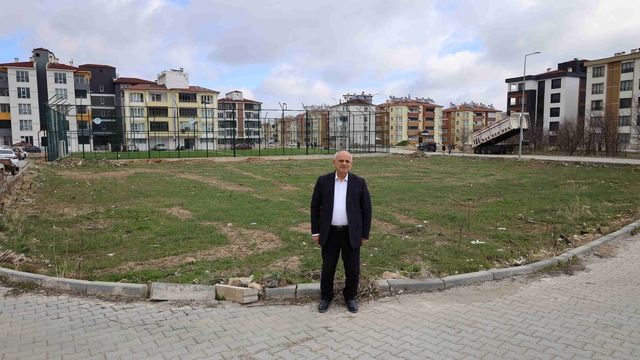 Başkan Öztürk'ten yarı olimpik havuz müjdesi