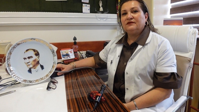 Enfeksiyon Uzmanı Kaygusuz: "Besin zehirlenmelerinde en önemli nedenlerden biri yiyeceklerin yeterince pişirilmemesidir"
"Özellikle sebze konservelerinin ölümcül risk taşıyor"
"Pişmiş gıdaların çiğ gıdalarla teması zehirlenmeye sebep olabilir"