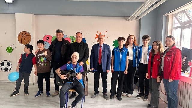 Bafra'da "2 Nisan Dünya Otizm Farkındalık Günü" etkinliği yapıldı