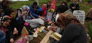 Taciz mağduru Tuana'nın acısı dinmiyor
Anne Nuray Torun'un kızının mezarı b...