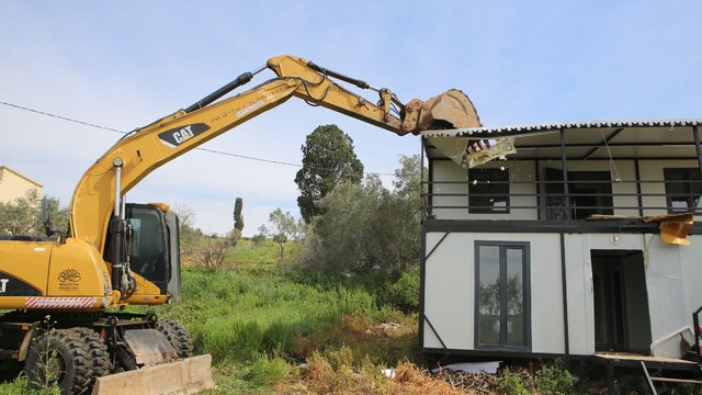 Gölyazı'da kaçak yapılara geçit yok