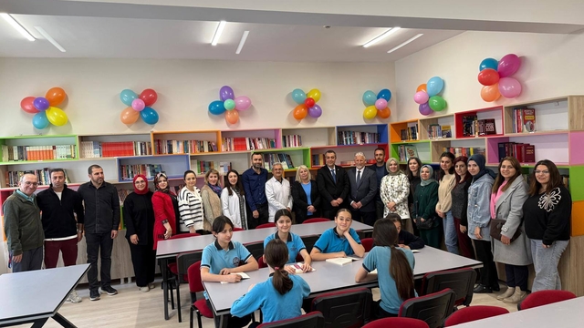 Beypazarı'nda kütüphane açıldı