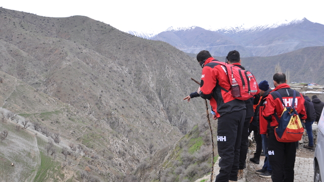 GÜNCELLEME - Bitlis'te kaybolan 5 yaşındaki çocuk bulundu