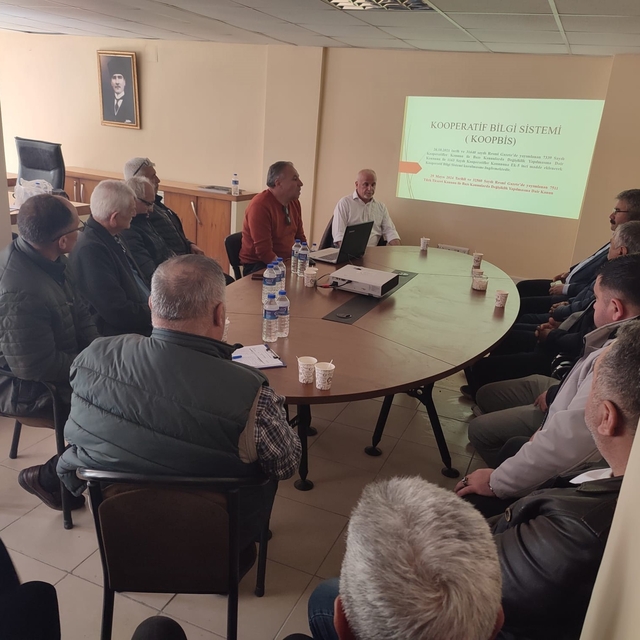 Uşak'ta kooperatiflere yönelik KOPBİS bilgilendirme toplantısı düzenlendi