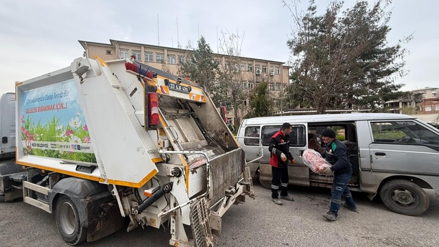 Gaziantep'te sağlıksız şartlarda taşınan 1 ton 600 kilo ciğer ele geçirildi