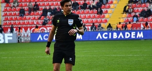 Kasımpaşa - Kayserispor maçını Mehmet Türkmen yönetecek