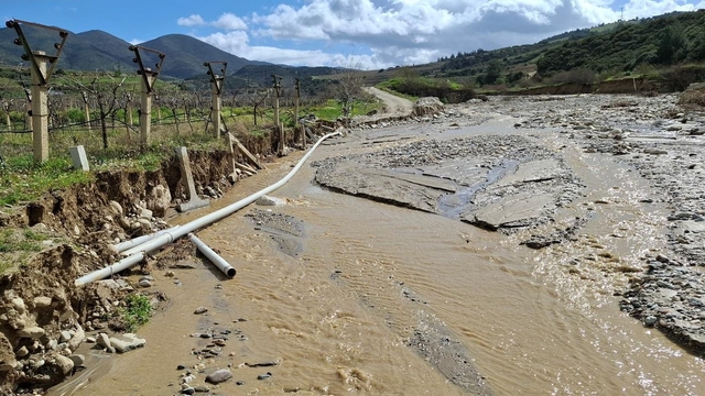 Ziyanlar Mahallesi'nde taşkın alarmı
Dere ıslahı yapılamayan mahalle her yağmurda taşkın riskiyle karşı karşıya kalıyor