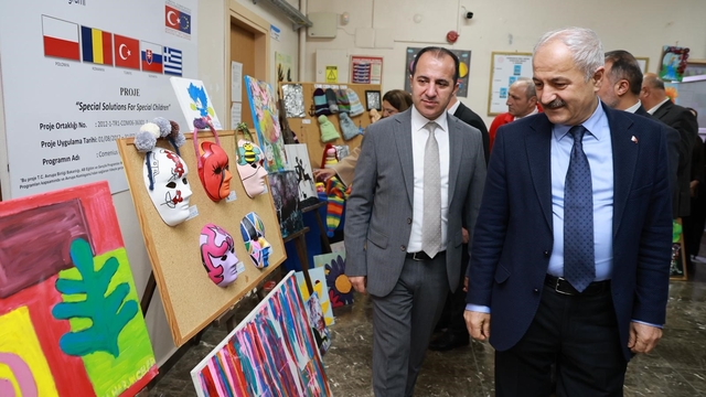 Gebze'de Dünya Otizm Farkındalık Günü dolayısıyla etkinlik düzenlendi