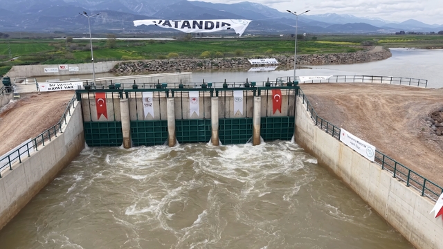 Karasu Regülatörü ve Derivasyon Kanalı açıldı; 585 bin dekar arazi sulanacak