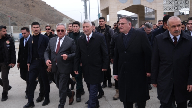 Bakan Bolat, mart ayı dış ticaret verilerini açıkladı (2)