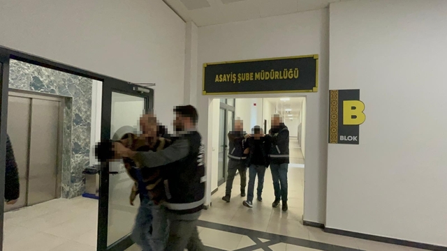 200 bin liralık kablo çalan hırsızların bindiği motosiklet de çalıntı çıktı