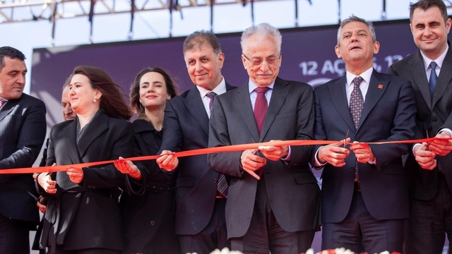 Urla'da 25 projenin açılış ve temel atma töreni